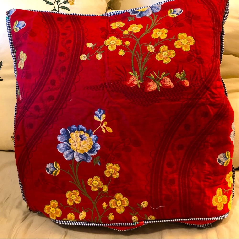 Scalamandre 20”sq single pillow “fraise du printemps” lampas fabric w/blue ck